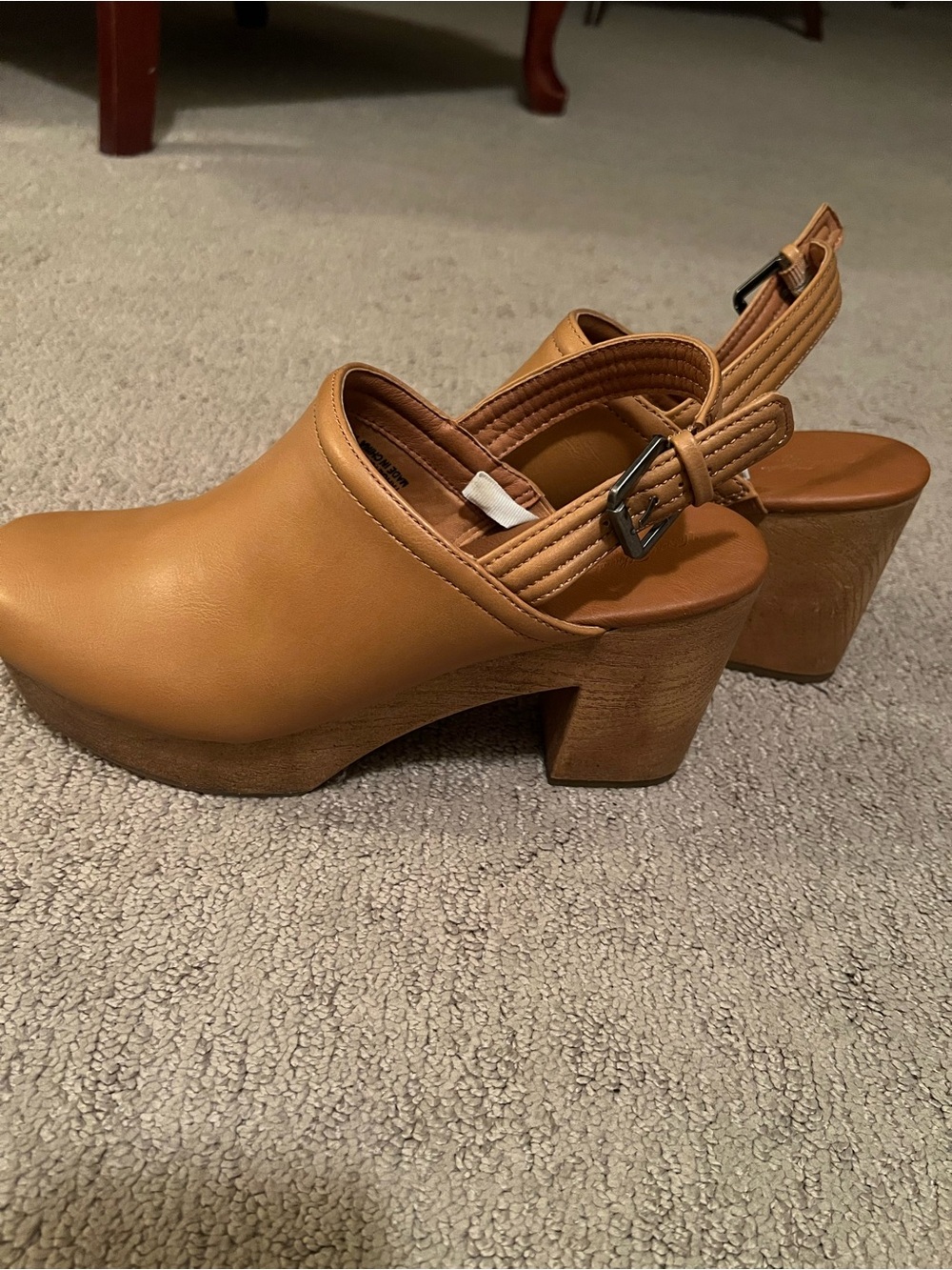 Universal Thread Tan Platform Slingback Clogs - Picture 2 of 2